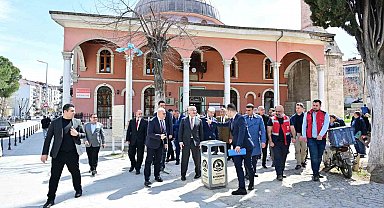 Vali Köşger, Kayalık Camisinde incelemelerde bulundu