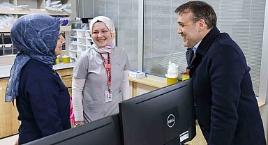 Vali Sözer Ramazan Bayramı'nın son günü hastane ve huzurevi ziyaretinde bulundu