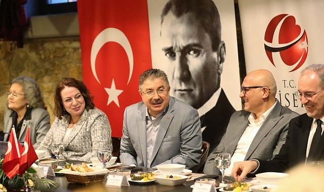 Vali Yılmaz, iftarda mülki idare amirleriyle buluştu