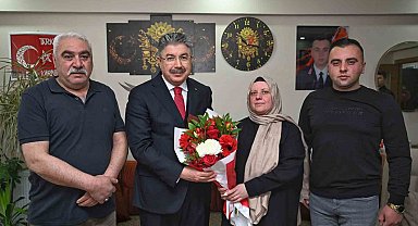 Vali Yılmaz'dan şehit Jandarma Uzman Onbaşı Tarkan Karaca'nın ailesine ziyaret