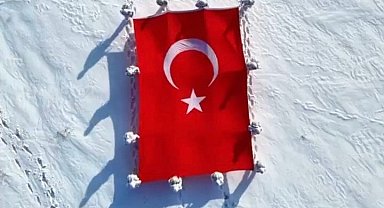 Van'da jandarma personelinden anlamlı yürüyüş