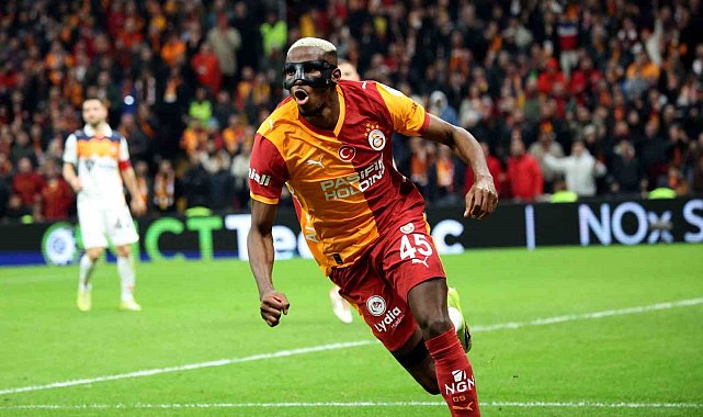 Victor Osimhen bu sezonki 19. golünü kaydetti