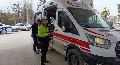 Yakıt almak isteyen iki motosiklet çarpıştı: 1 yaralı