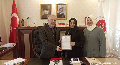 Yalova'da şehit eşi evini Diyanet Vakfına bağışladı