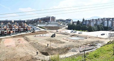 Yeşilyurt Millet Bahçesi'nde çalışmalar sürüyor