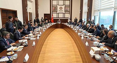 YÖK Başkanı Özvar: "Halktan kopuk, bulunduğu toplumun ihtiyaçlarını dikkate almayan bir üniversite anlayışı yok"