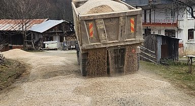 Yol bakım çalışmaları sürüyor