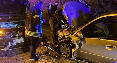 Yola dökülen sıvı kazaya sebep oldu: 3 yaralı