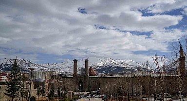 Yüksek kesimlerde kar var