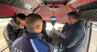 Yüksekova'da yolcu minibüsleri denetlendi