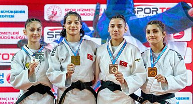 Yunusemreli judocular Trabzon'dan çifte madalya ile döndü