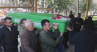 Yürek burkan kazada hamile kadını 5 ay önce evlendiği eşinden ölüm ayırdı