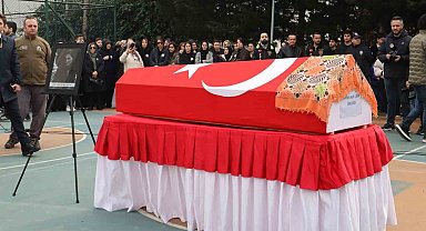 Yüzlerce meslektaşı Fatma Nur öğretmeni son yolculuğuna uğurladı