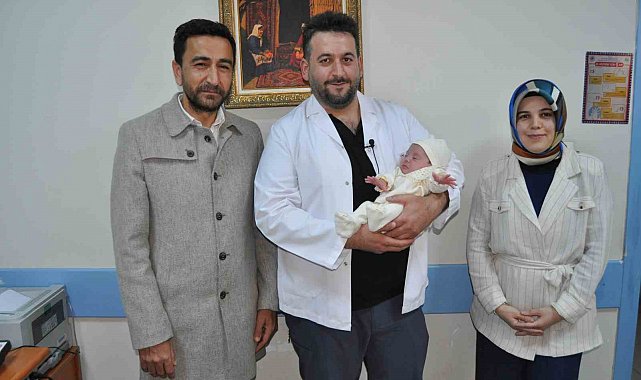 11 yıldır hasret çeken çift, abdominal serklaj ameliyatının ardından bebeklerine kavuştu