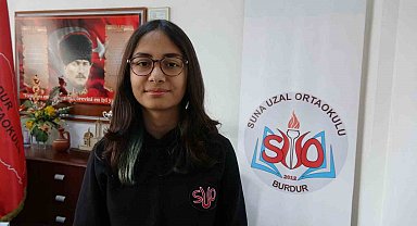 13 yaşındaki Defne Güler Amerikan Matematik Olimpiyatları'nda altın madalya kazandı