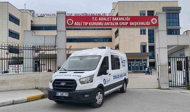 17 yaşındaki sürücünün ölümüne sebep olduğu küçük çocuğun cenazesi ailesine teslim edildi