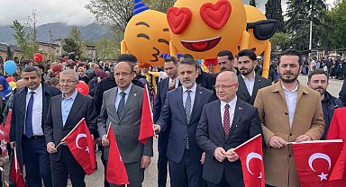 23 Nisan korteji renkli görüntülere sahne oldu