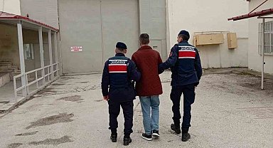 3 farklı suçtan 8 yıl 5 ay hapis cezası bulunan şahıs yakalandı