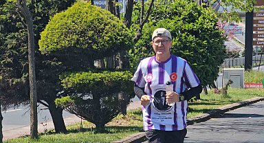 65 yaşındaki diş hekimi Fedai Kürtül, İstanbul'dan Samsun'a koşuyor