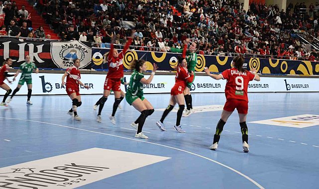 A Milli Kadın Hentbol Takımı, Macaristan'a 42-23 mağlup oldu