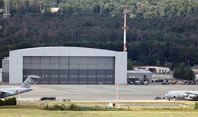 ABD'nin Almanya'nın 20 farklı bölgesinde yaklaşık 39 bin askeri bulunuyor