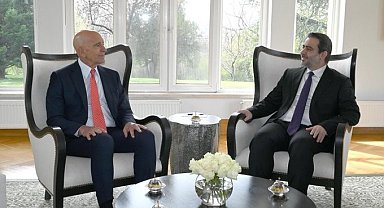 ABD'nin Suriye Özel Temsilcisi Barrack, Suriye Dışişleri Bakanı eş-Şeybani ile bir araya geldi