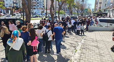 Adana'da 100 TL'lik ürün izdihamı