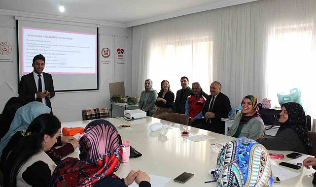 ADEM kursiyerleri 9 haftalık aile eğitim programını tamamladı