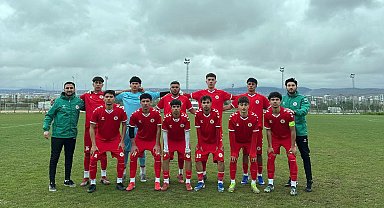 Adil Sani Konukoğlu Spor Lisesi Gençler A Kız Futbol Takımı Türkiye finallerinde