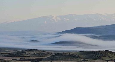 Adilcevaz'da sis güzel görüntüler sundu