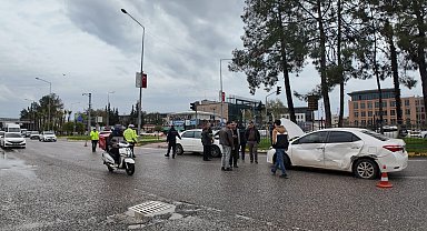 Adıyaman'da dört araç bir birine girdi
