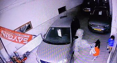 Afacanların yangın tüpüyle oyunu işyeri sahibini korkuttu