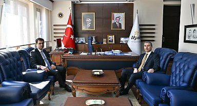 Afyonkarahisar Valisi Aktaş'tan Vali Kartal'a hayırlı olsun ziyareti