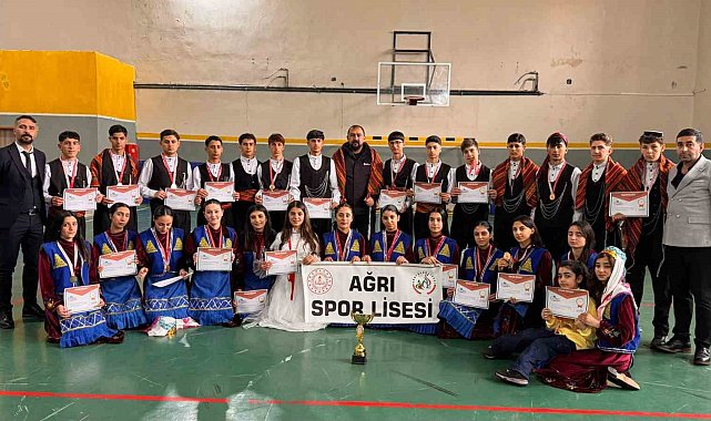 Ağrı Spor Lisesi bölge şampiyonu oldu
