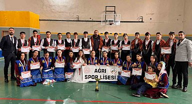 Ağrı Spor Lisesi bölge şampiyonu oldu