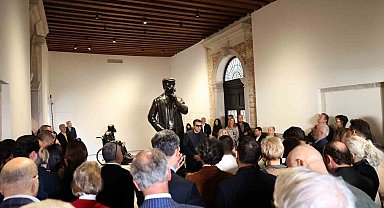 Ahmet Güneştekin'in "Sessizlik" Sergisi