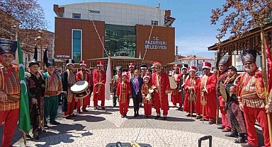 AK Parti'li belediyeden CHP'li vekillere mehterli gönderme