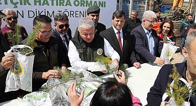 Aksaray'ın Mehmetçik Hatıra Ormanı'nda 2 bin 500 fidan toprakla buluşturuldu