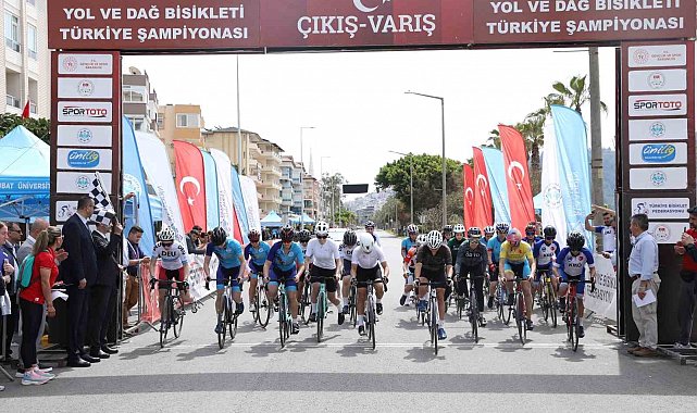 Alanya'da ÜNİLİG Yol ve Dağ Bisikleti Türkiye Şampiyonası başladı