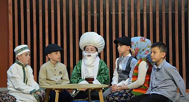 Alkışlar minik oyuncular için yükseldi