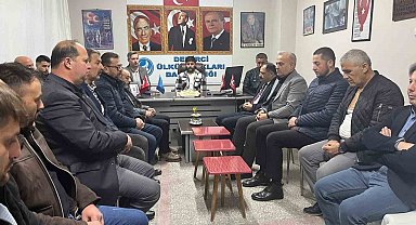 Alparslan Türkeş Demirci'de dualarla anıldı