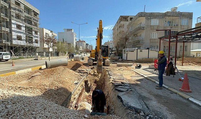 Alt yapı ve üst yapı çalışmaları devam ediyor