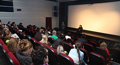 Altın Portakallı yönetmen Seyfettin Tokmak Nilüferlilerle buluştu