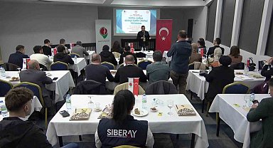Amasya Valiliği'nden şehirdeki içerik üreticilerine 'bilinçli içerik' semineri