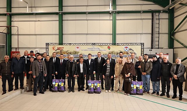 Amasya'da çiftçilere 16 bin kilo yonca tohumu desteği