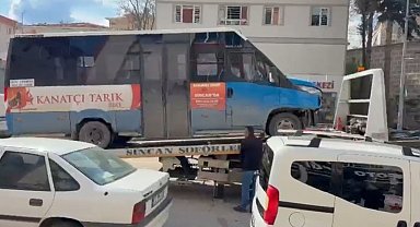 Ankara'da minibüs kamyonetle çarpıştı: 5 yaralı