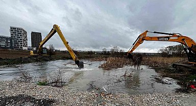 Ankara'da sağanak Çubuk Deresi'nin taşmasına neden oldu