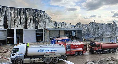 Ankara'daki mobilya deposu yangını kontrol altına alındı