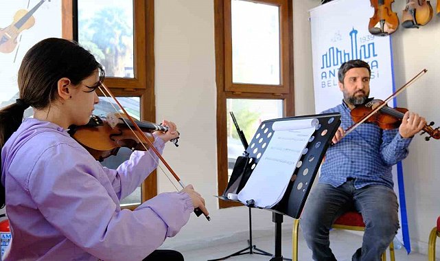 Antakya Belediyesi'nden ücretsiz keman kursu