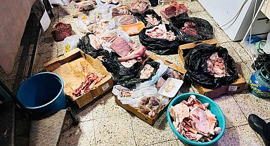 Antalya'da kasap dükkanında mide bulandıran görüntü: Zabıtalar gözlerine inanamadı